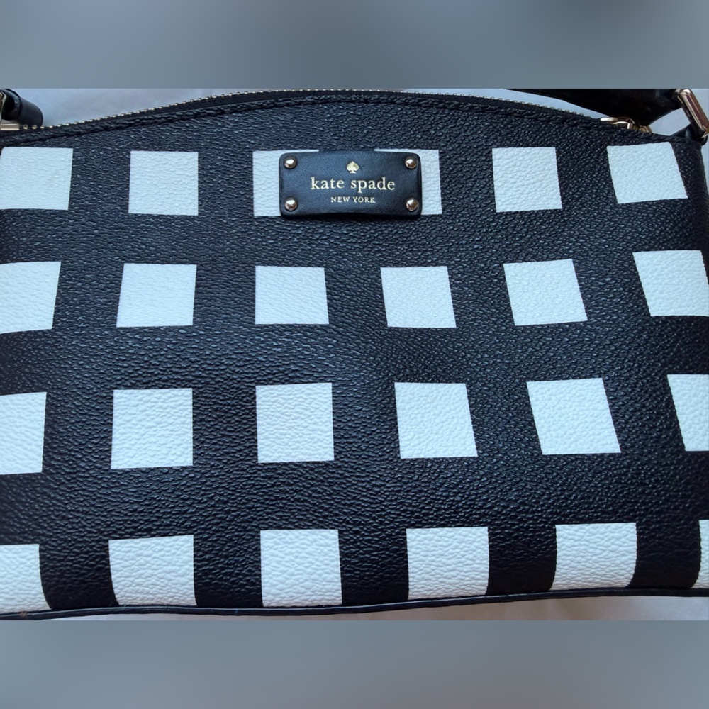 Kate Spade Grove Street Crossbody bag in Pop Art pattern - Picture 6 of 13